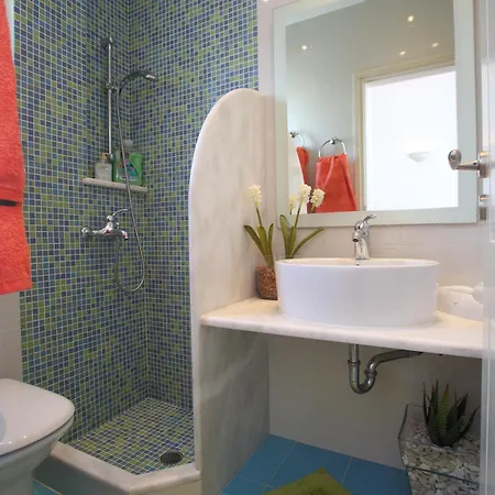 Guest house Anna Naousa (Paros)