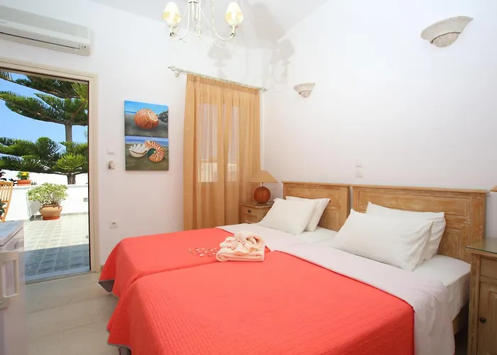 Guest house Anna Naousa (Paros)