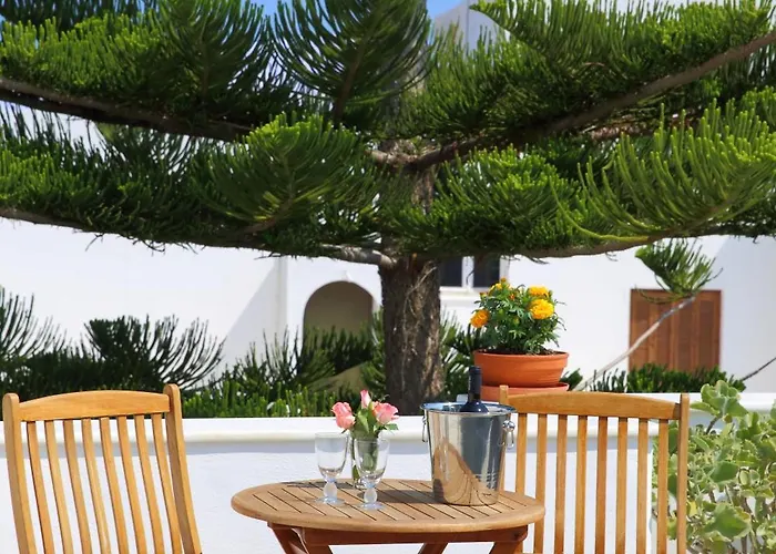 Guest house Anna Naousa (Paros)